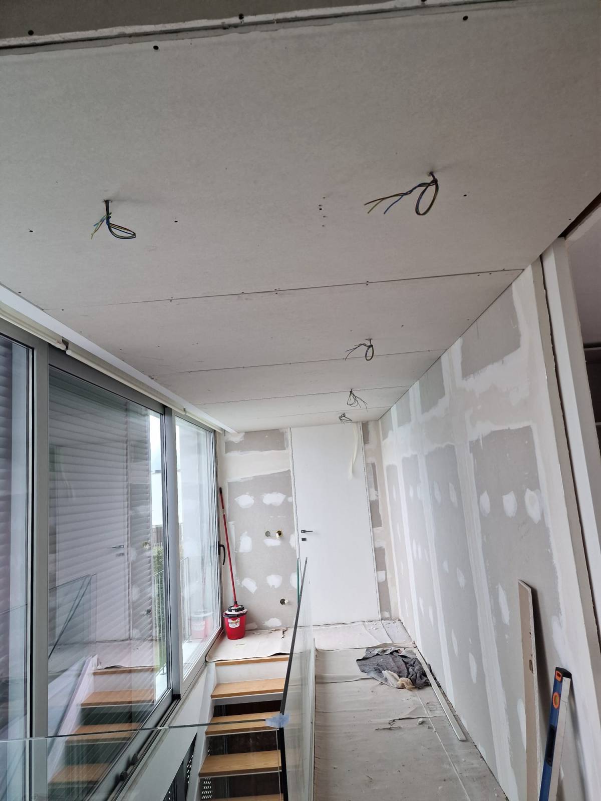 Domus Prime - Lisboa - Trockenbau reparieren und Oberflächenstruktur geben