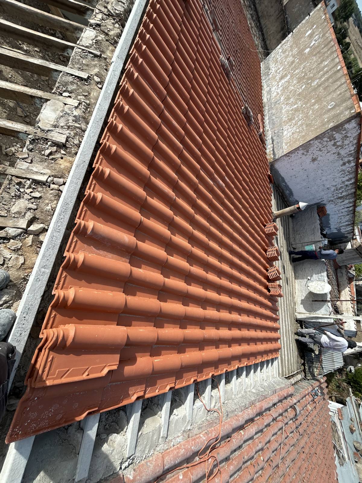 BR logística - Évora - Reparação e Texturização de Paredes de Pladur