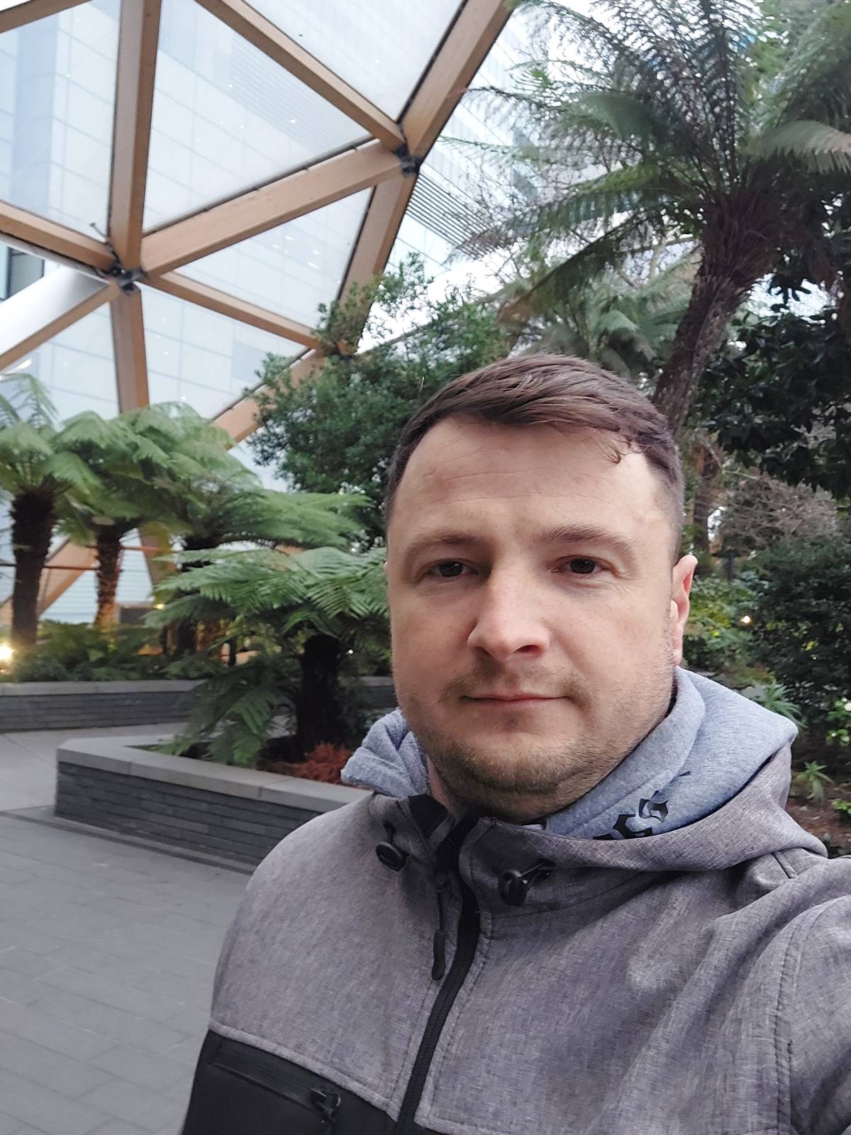 Oleg (H.O.P) - Palmela - Instalação de Bancada de Cozinha