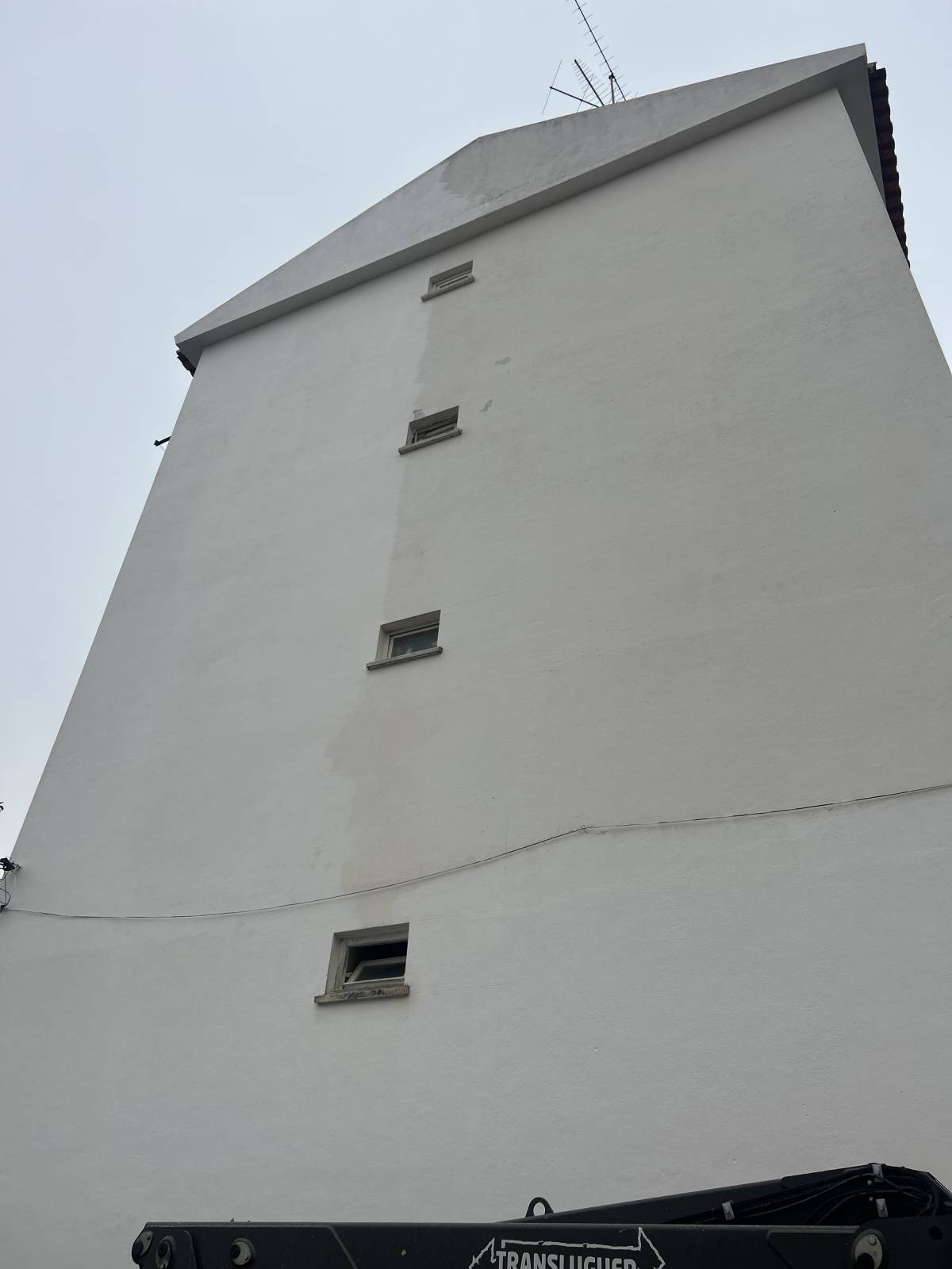 BR logística - Évora - Pintura de Móveis