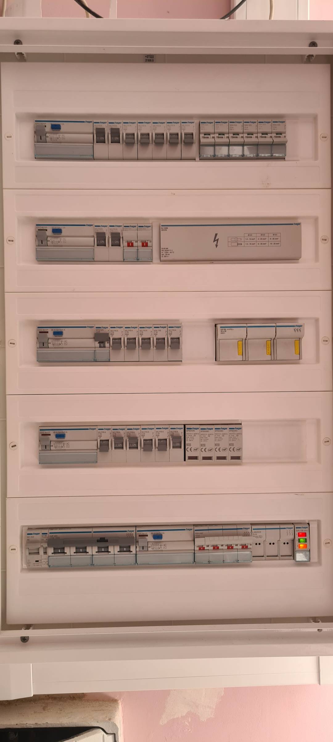 Fm Elétrica - Lisboa - Arranjo de Disjuntor ou Caixa de Fusíveis