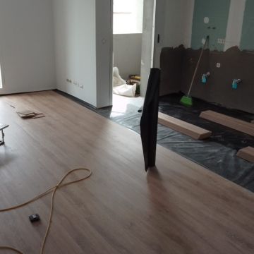 Thascius Alves Santos - Amadora - Concrete Flooring Installation