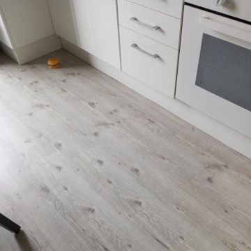 Thascius Alves Santos - Amadora - Woodwork and Carpentry