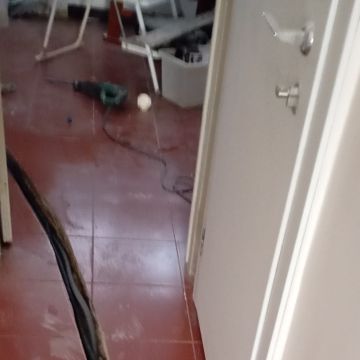 Jefter - Setúbal - Spezialist für Fussleistenverlegung