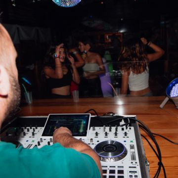 Rupture DJ - Mealhada - DJ para Festas e Eventos