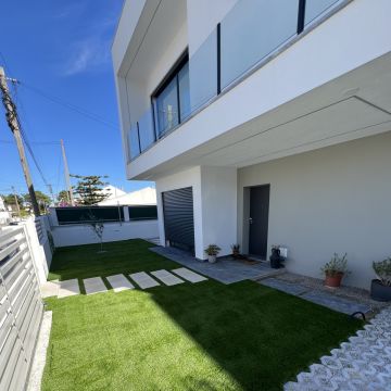 Jardins Europa - Oeiras - Poda e Manutenção de Árvores