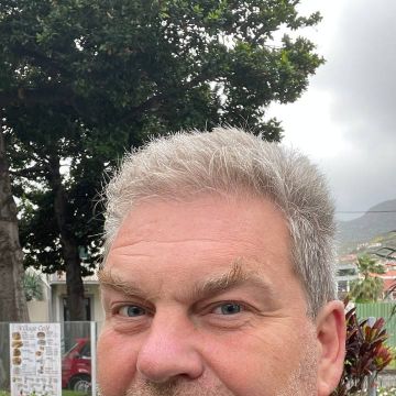 Sergei Khlebushkin - Porto Moniz - Zentrale Klimaanlage reparieren