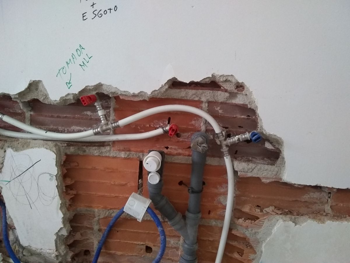 Paulo - Sintra - Outdoor Plumbing Repair or Maintenance