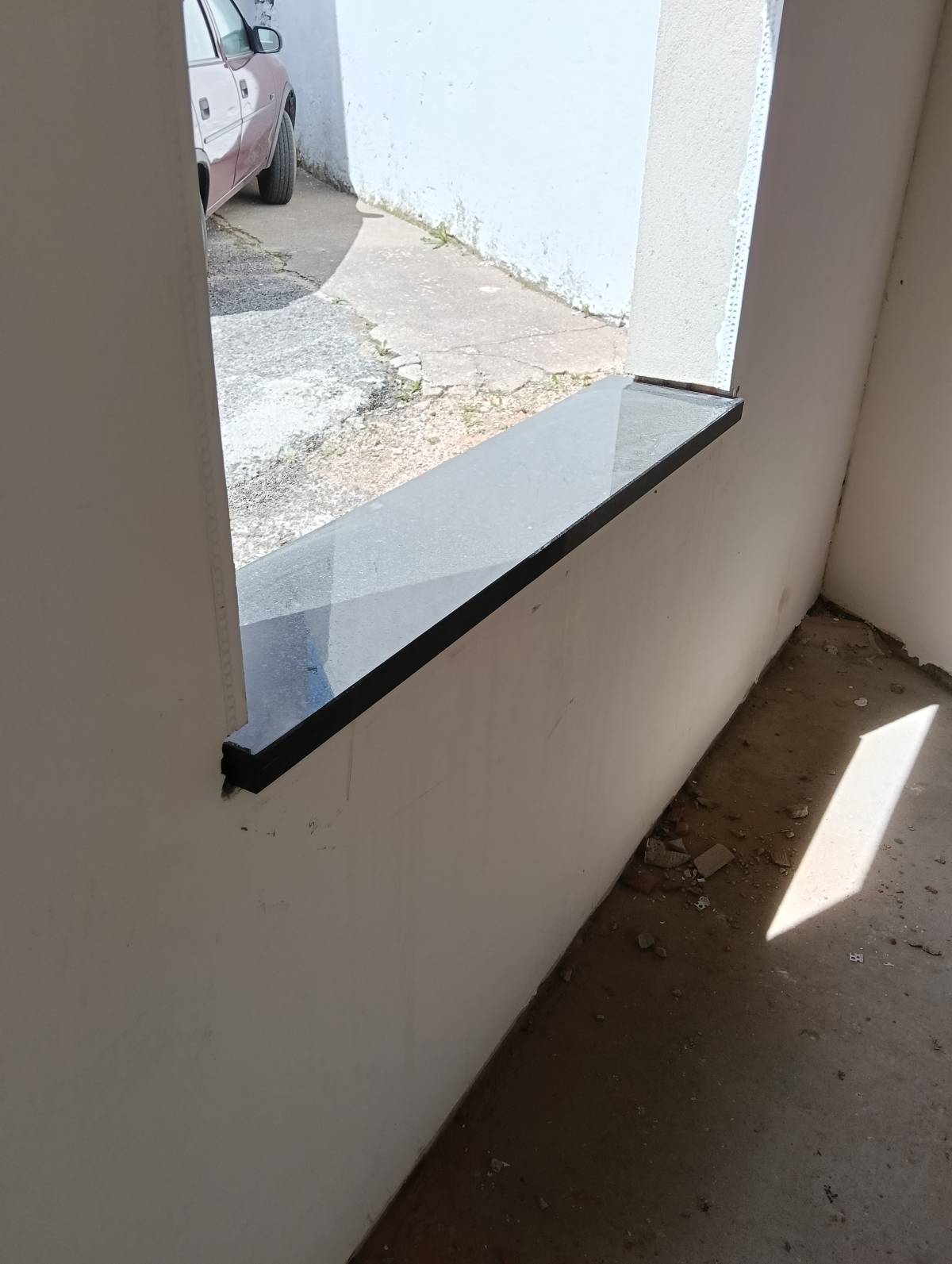 Volutas e arestas unipessoal lda - Rio Maior - Gutter Installation or Replacement