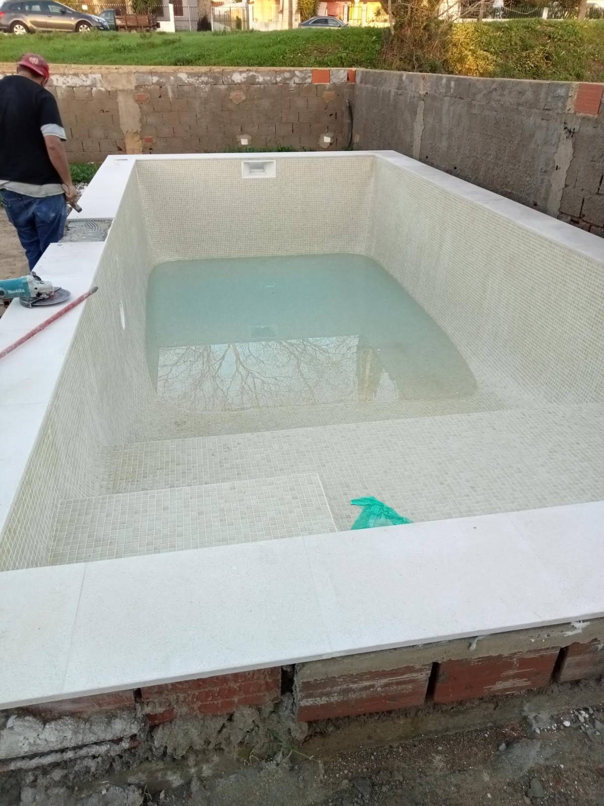 Paulo Silva remodelação de piscinas ,casa de banho obras em geral - Seixal - Swimmingpool reparieren