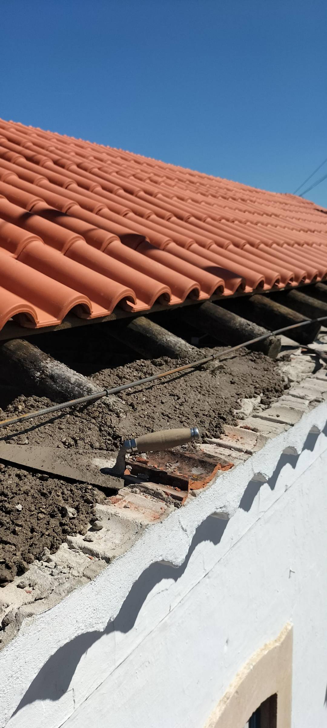 Volutas e arestas unipessoal lda - Rio Maior - Plastering