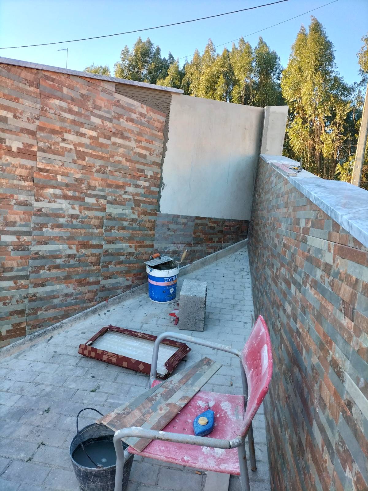 Volutas e arestas unipessoal lda - Rio Maior - Home Remodeling