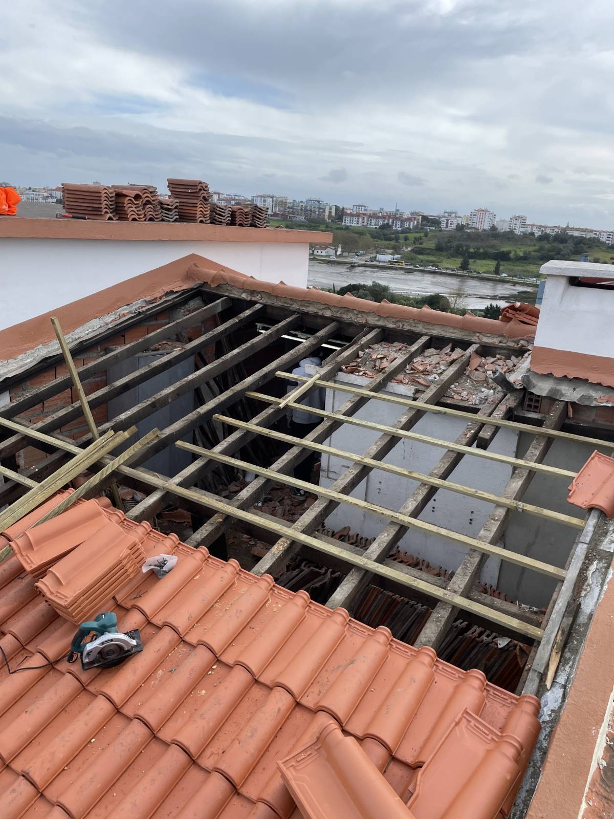 PB resolve - Loures - Reparaciones de armarios