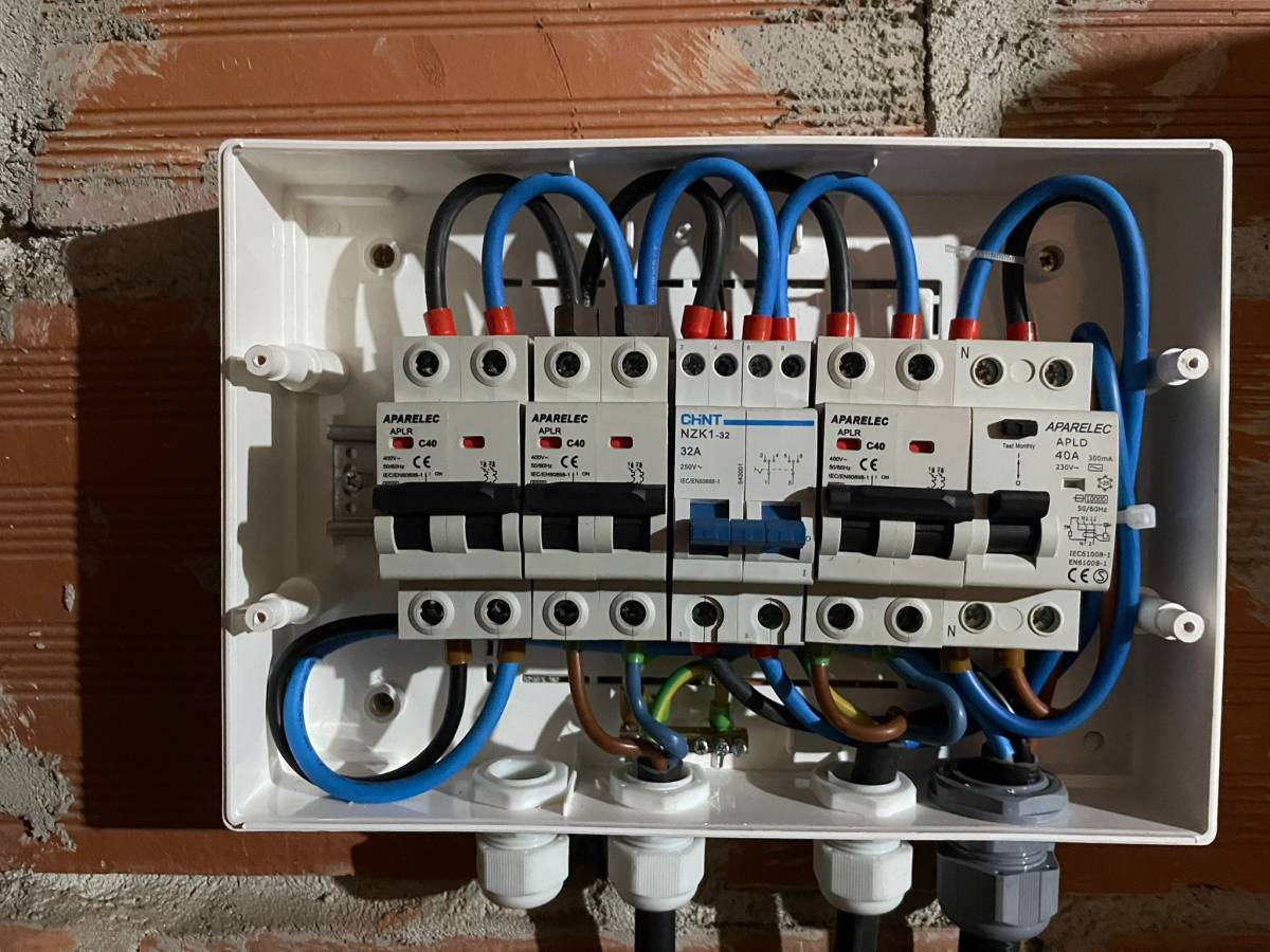 SV Santos & Varela | Eletricidade e Remodelações - Rio Maior - Installation eines Stromgenerators