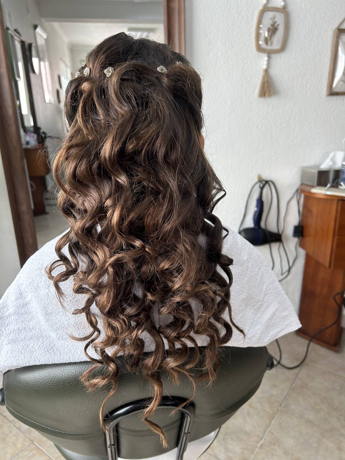 Cristina - Chaves - Wedding Hair Styling