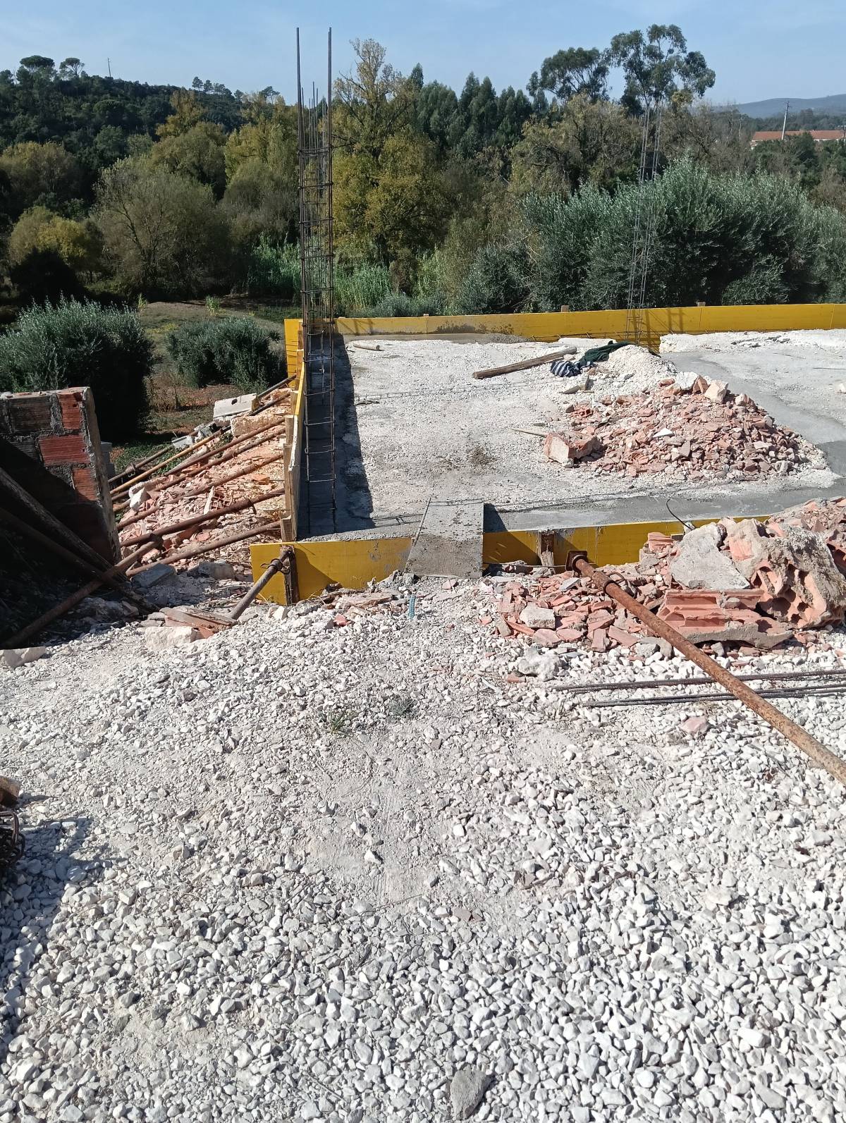 Volutas e arestas unipessoal lda - Rio Maior - Trabajos de remodelación