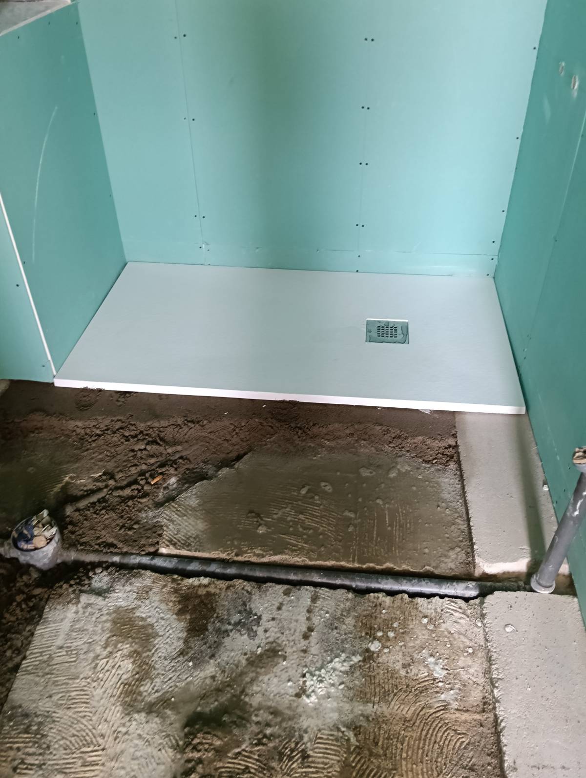 Volutas e arestas unipessoal lda - Rio Maior - Instalación o reemplazo de canaletas