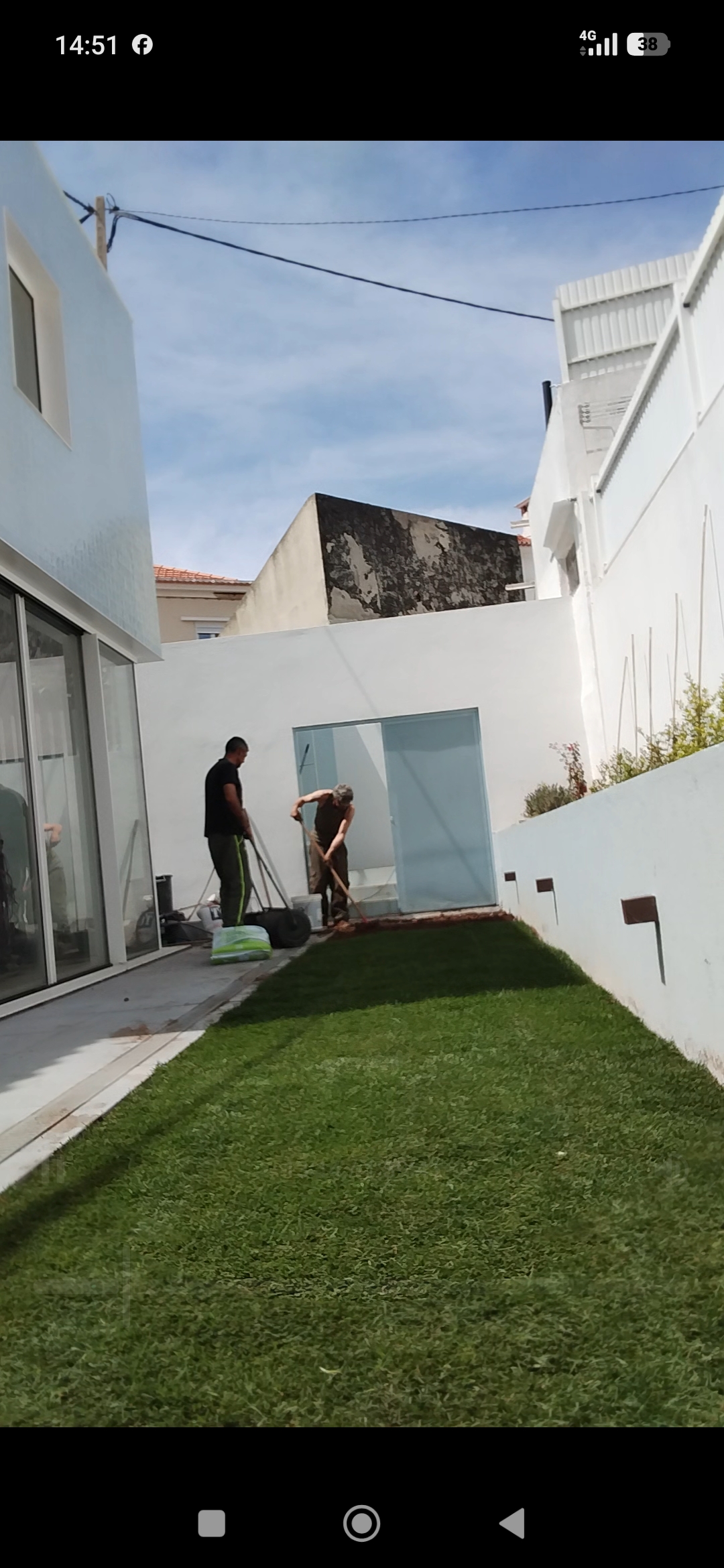 J.CarminhoJardins - Lisboa - Rasenkanten verlegen
