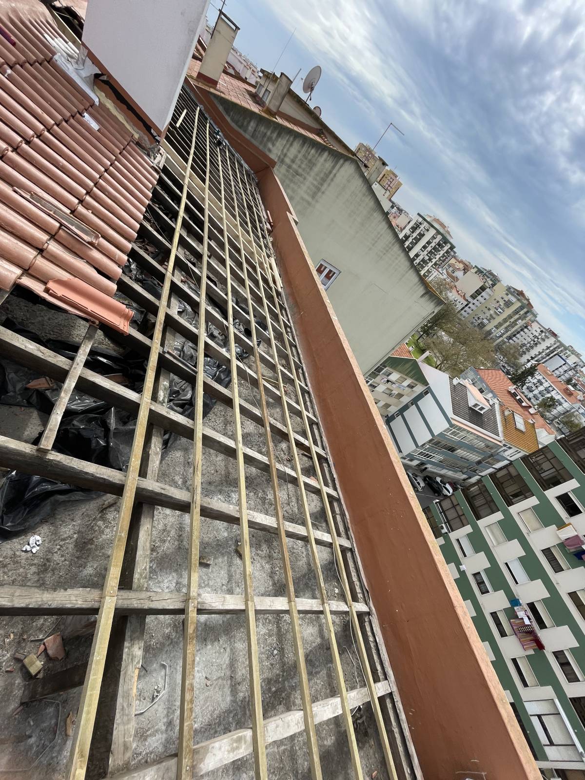 PB resolve - Loures - Instalación de vallas