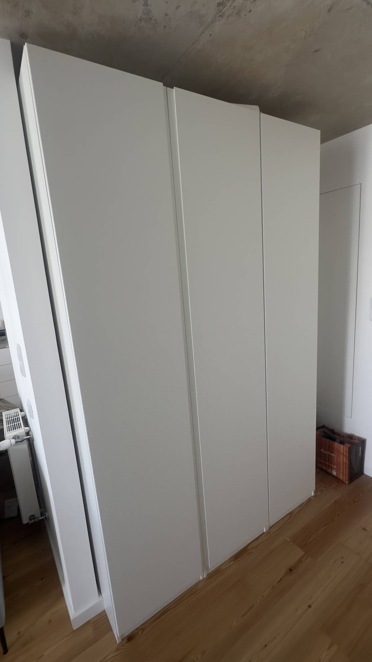 Wesley Finizola - Lisboa - Furniture Assembly