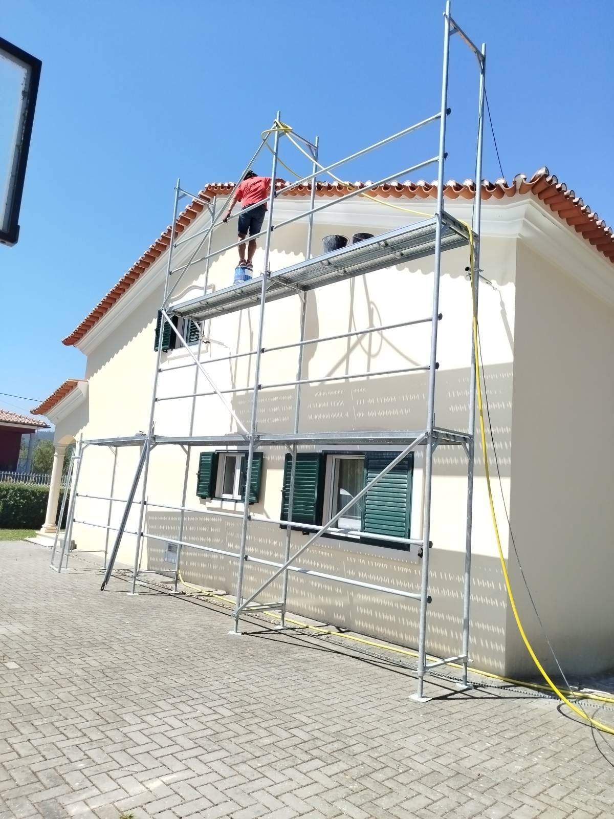JB construções & remodelações - Amadora - Instalação de Pavimento em Pedra ou Ladrilho