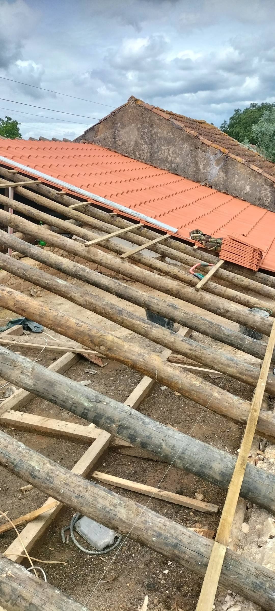 Volutas e arestas unipessoal lda - Rio Maior - Insulation