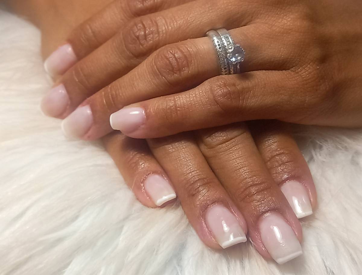 Luisa Gonçalves - Sesimbra - Manicure and pedicure (for women)