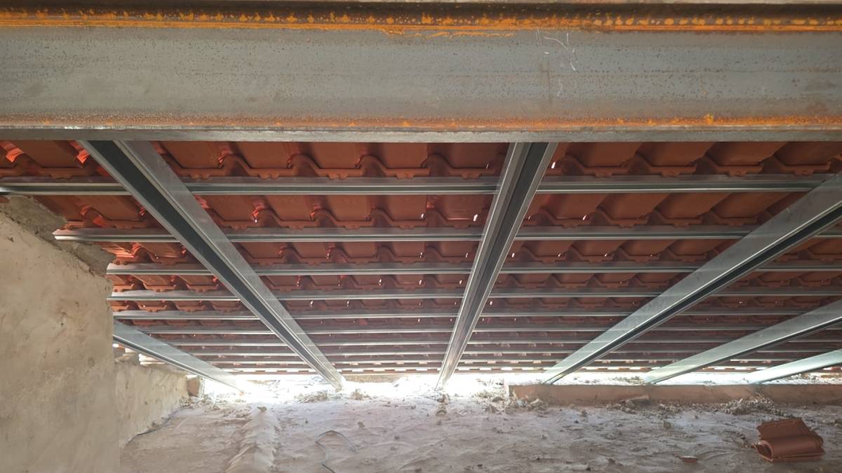 Volutas e arestas unipessoal lda - Rio Maior - Remodelación de cocinas