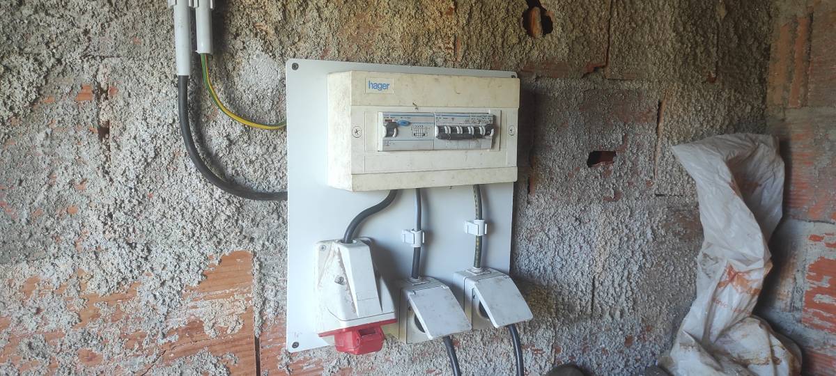 L3Fases - Serviços Elétricos - Guimarães - Fan Installation
