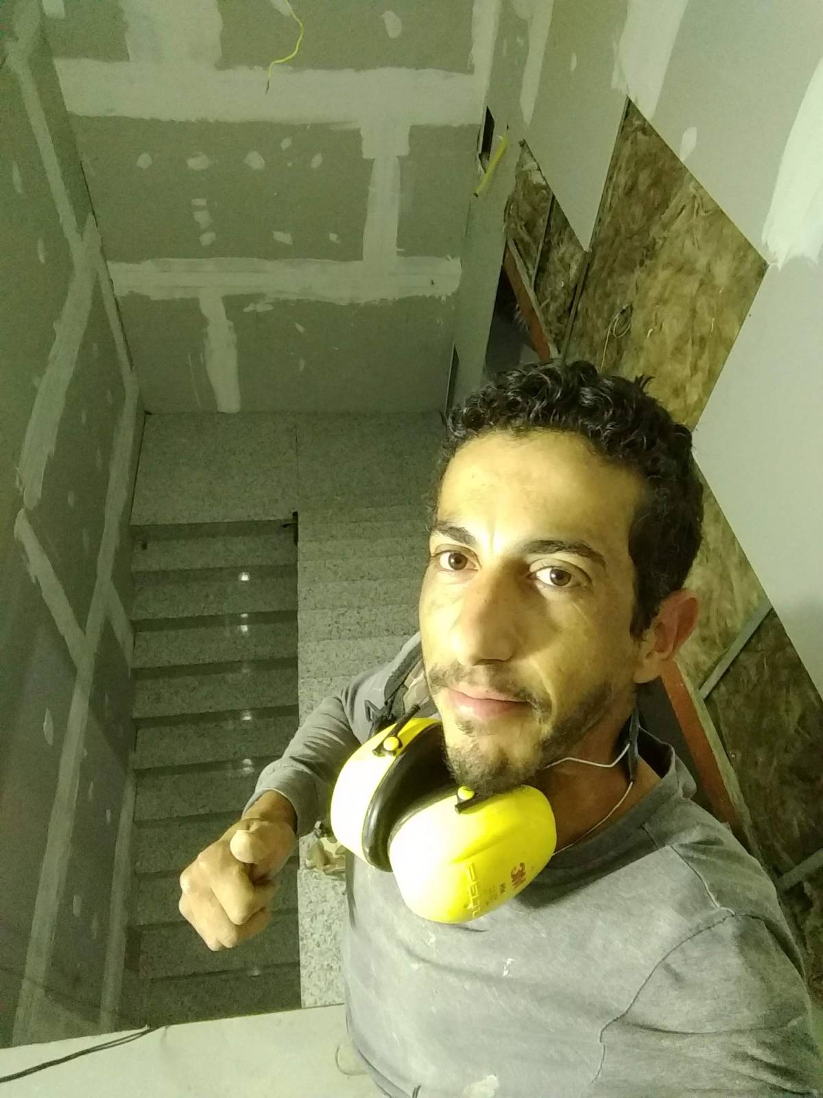 Jr remodelações - Caldas da Rainha - Innenwand einbauen