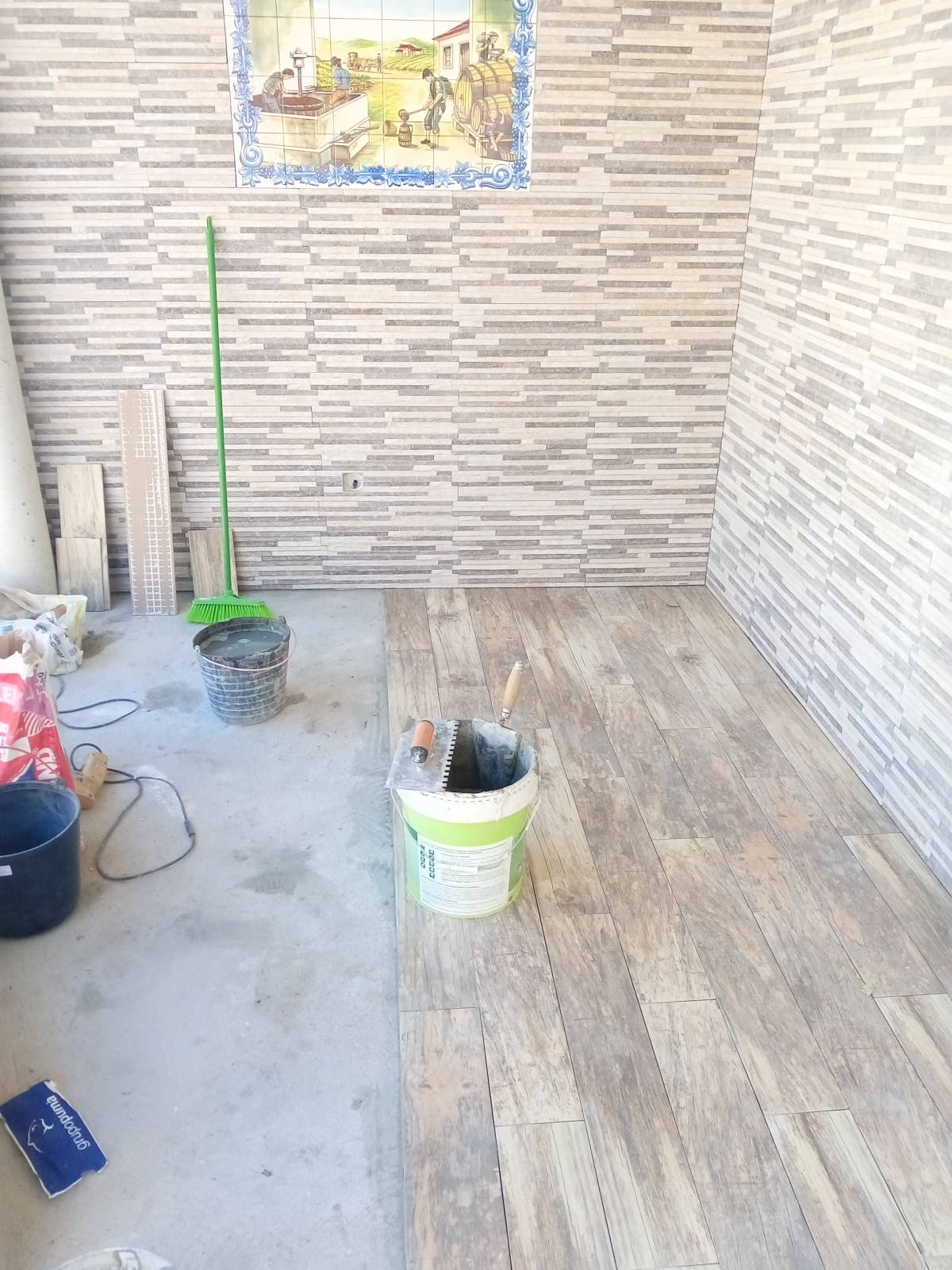 Volutas e arestas unipessoal lda - Rio Maior - Home Waterproofing