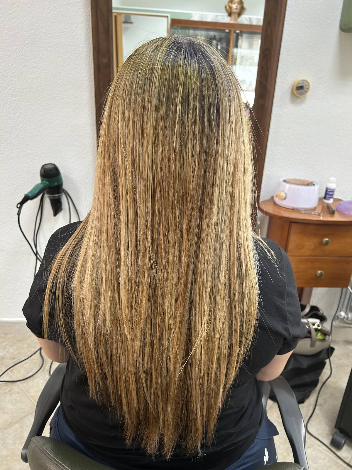 Cristina - Chaves - Hairdressers and Makeup Artists