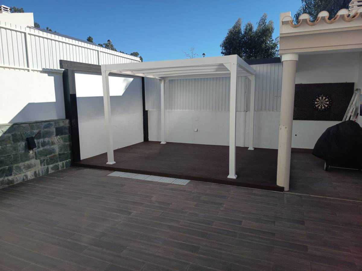 Mendes - Torres Vedras - Instalación de suelos de baldosas o piedras