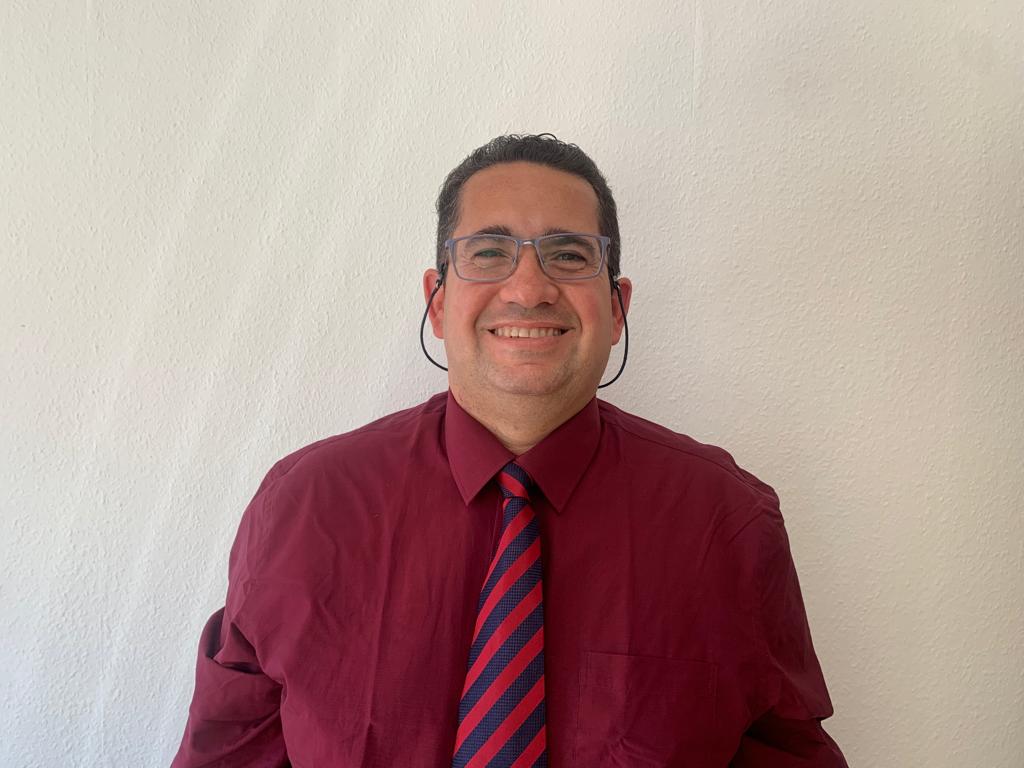 Prof. Leonardo Flores - Esposende - Clases
