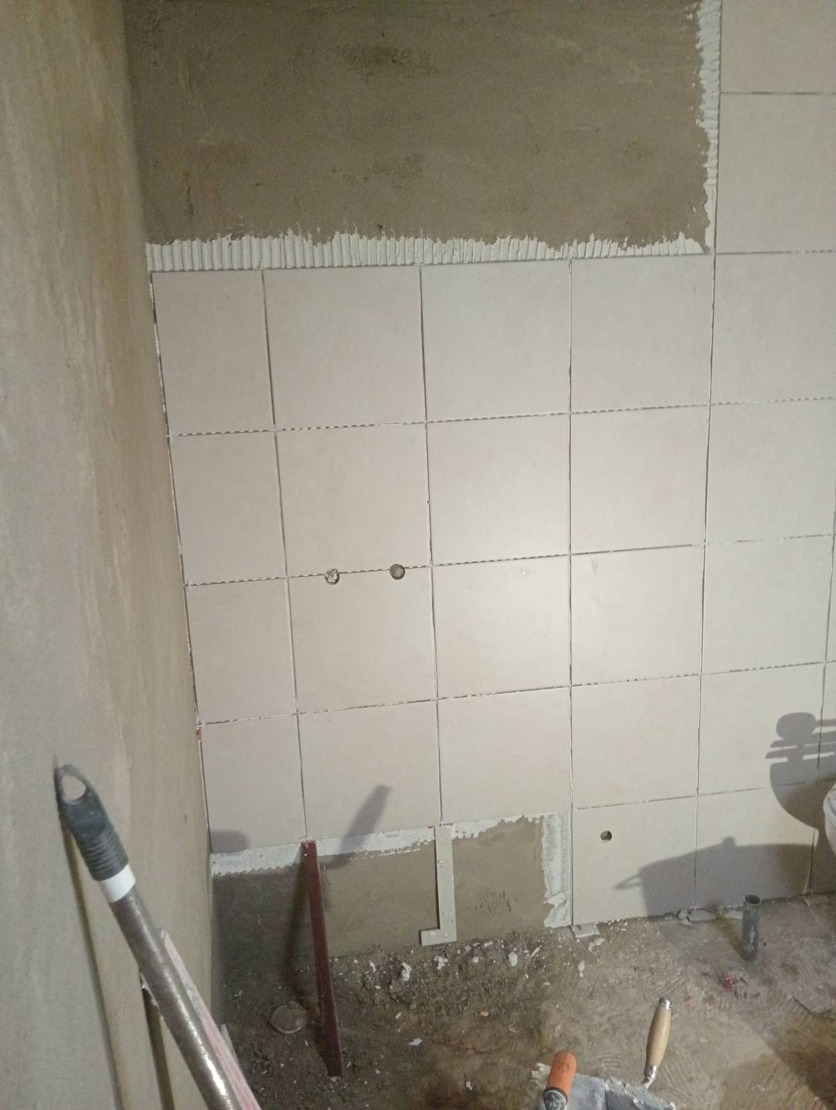 Volutas e arestas unipessoal lda - Rio Maior - Bathroom Tiling
