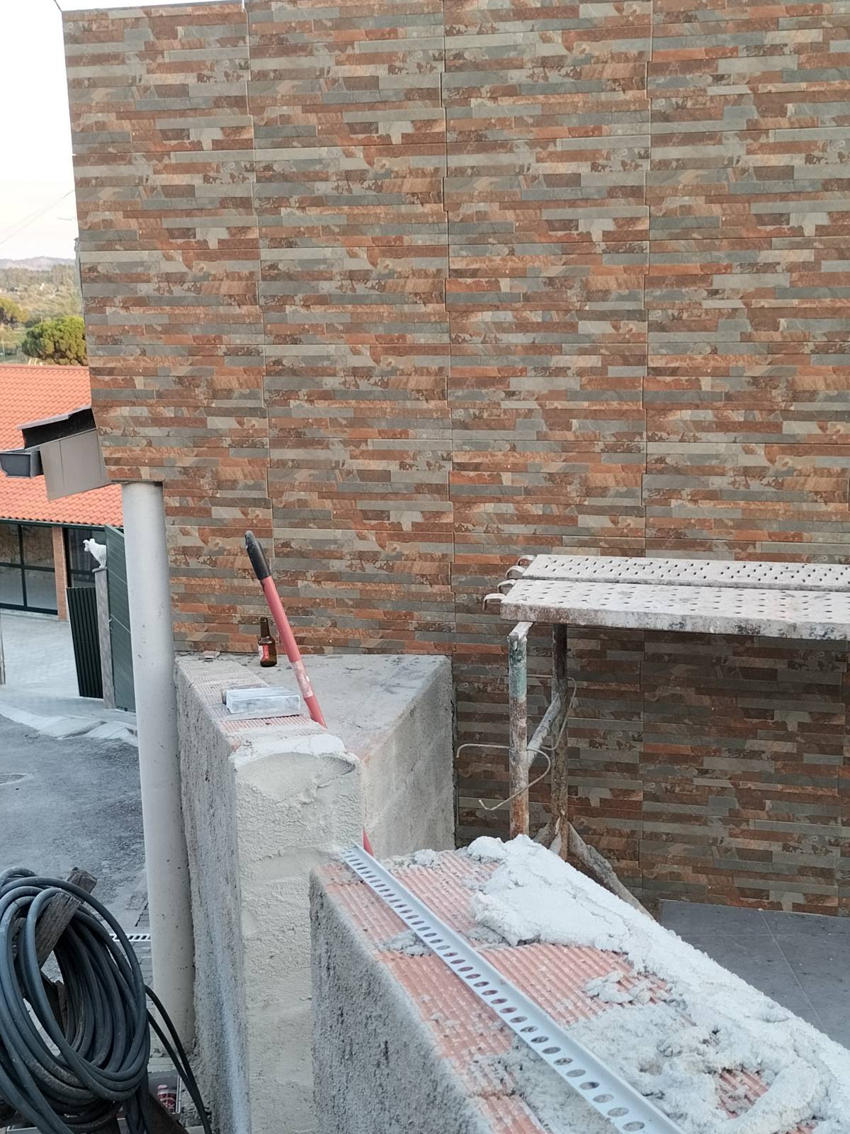 Volutas e arestas unipessoal lda - Rio Maior - Rug Cleaning