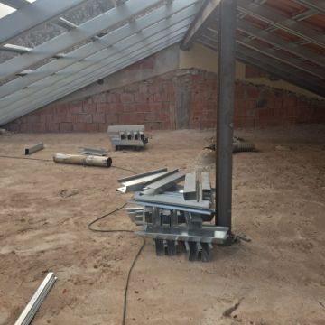 Volutas e arestas unipessoal lda - Rio Maior - Limpieza de tejados
