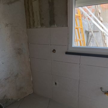 Volutas e arestas unipessoal lda - Rio Maior - Instalación, reparación o eliminación de revestimientos