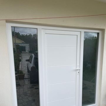 Carlos Certal - Monção - Pet Door Installation