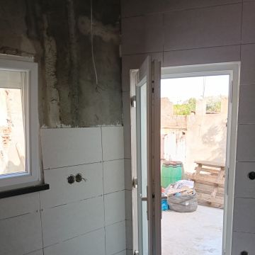 Volutas e arestas unipessoal lda - Rio Maior - Reparación de barandillas
