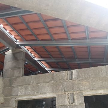 Volutas e arestas unipessoal lda - Rio Maior - Instalación o reemplazo de tejados