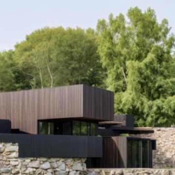 Marques / Mendes / Arquitetos - Porto - Instalação de Cerca para Cães