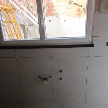 Volutas e arestas unipessoal lda - Rio Maior - Manitas