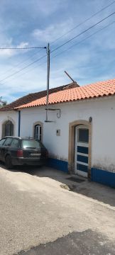 Volutas e arestas unipessoal lda - Rio Maior - Attic Remodel