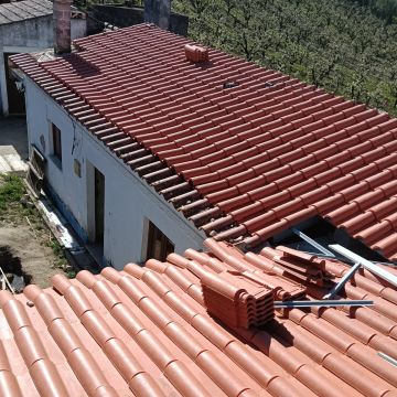 Volutas e arestas unipessoal lda - Rio Maior - Servicio de pequeños trabajos