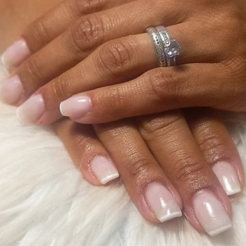 Luisa Gonçalves - Sesimbra - Manicure and pedicure (for women)