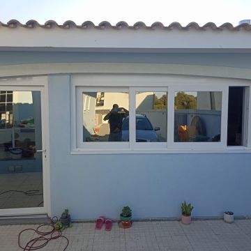 Levelcaixilharia - Águeda - Reparação de Janelas