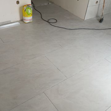 Volutas e arestas unipessoal lda - Rio Maior - Instalación de Zocálos