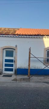 Volutas e arestas unipessoal lda - Rio Maior - House Cleaning (Recurring)