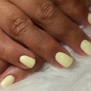 Luisa Gonçalves - Sesimbra - Manicure and pedicure (for women)